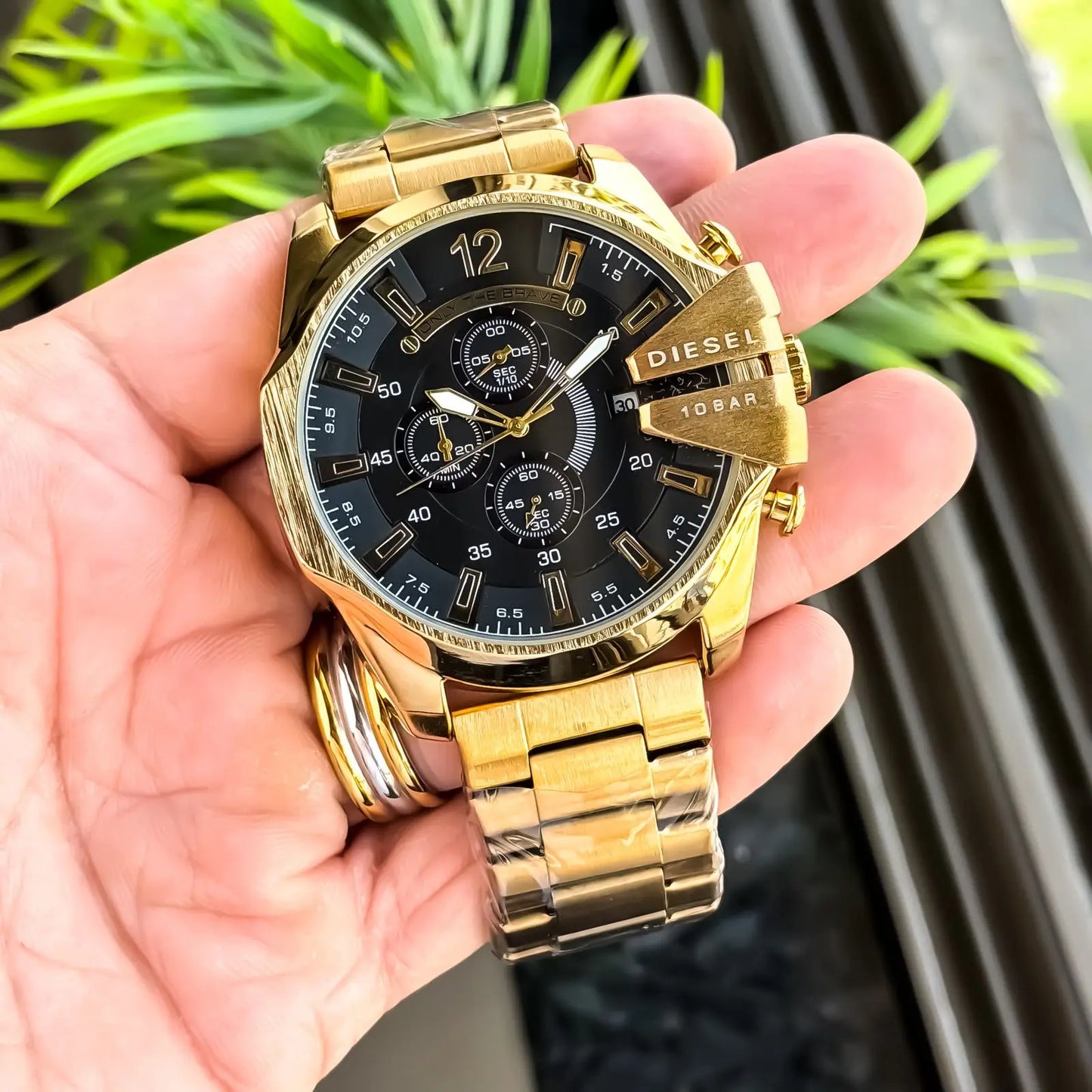 dIE_SEL_GOLD_BLACK_