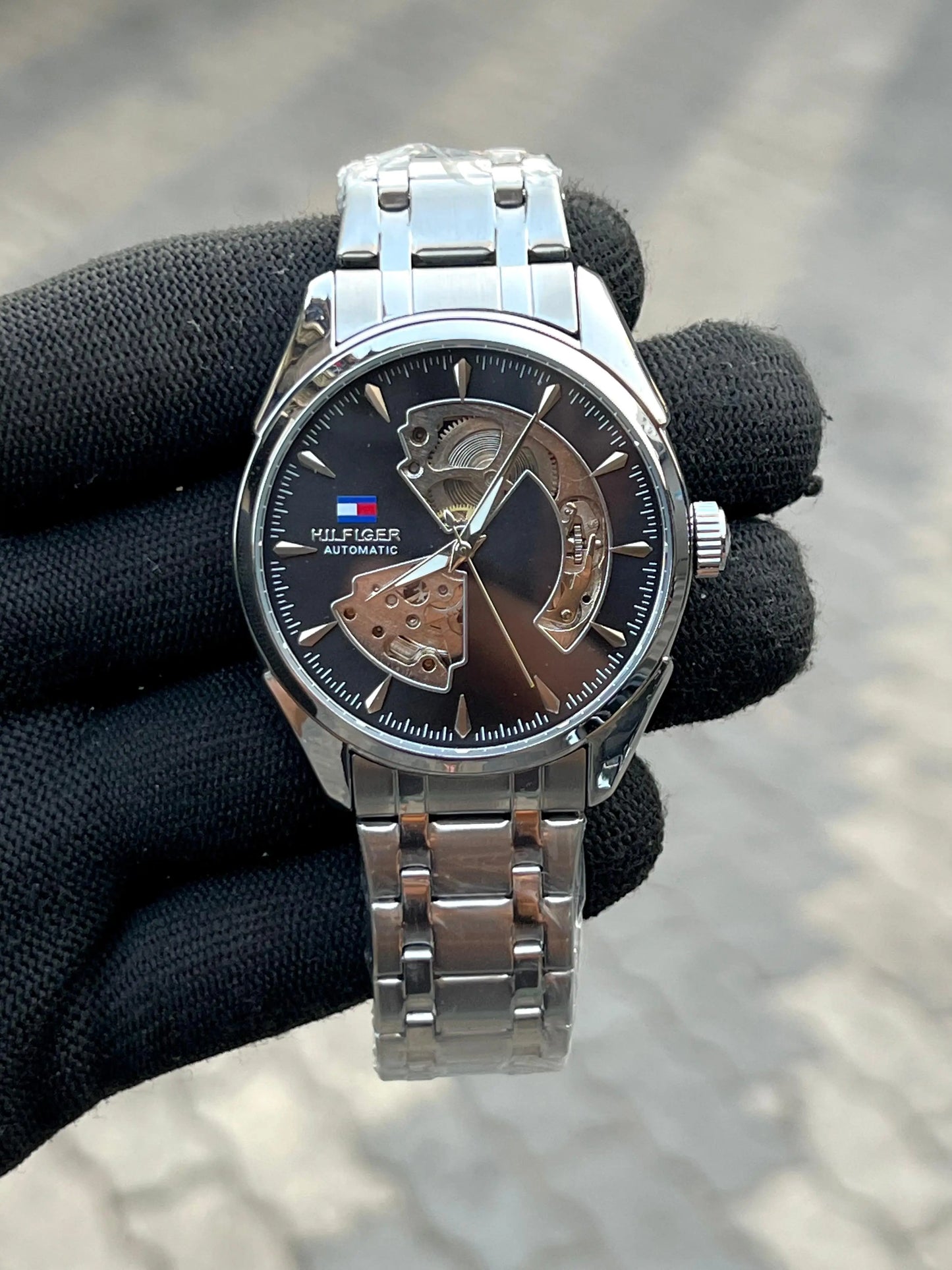 To_Mmy Hilf-iger Automatic Silver Black