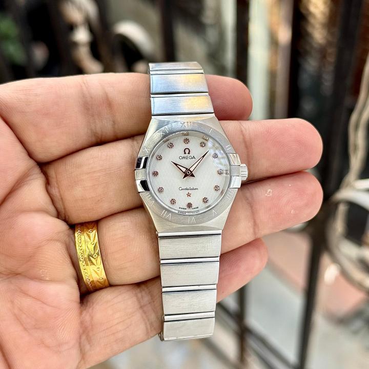 Omeg_a constellation silver white 28 mm 559