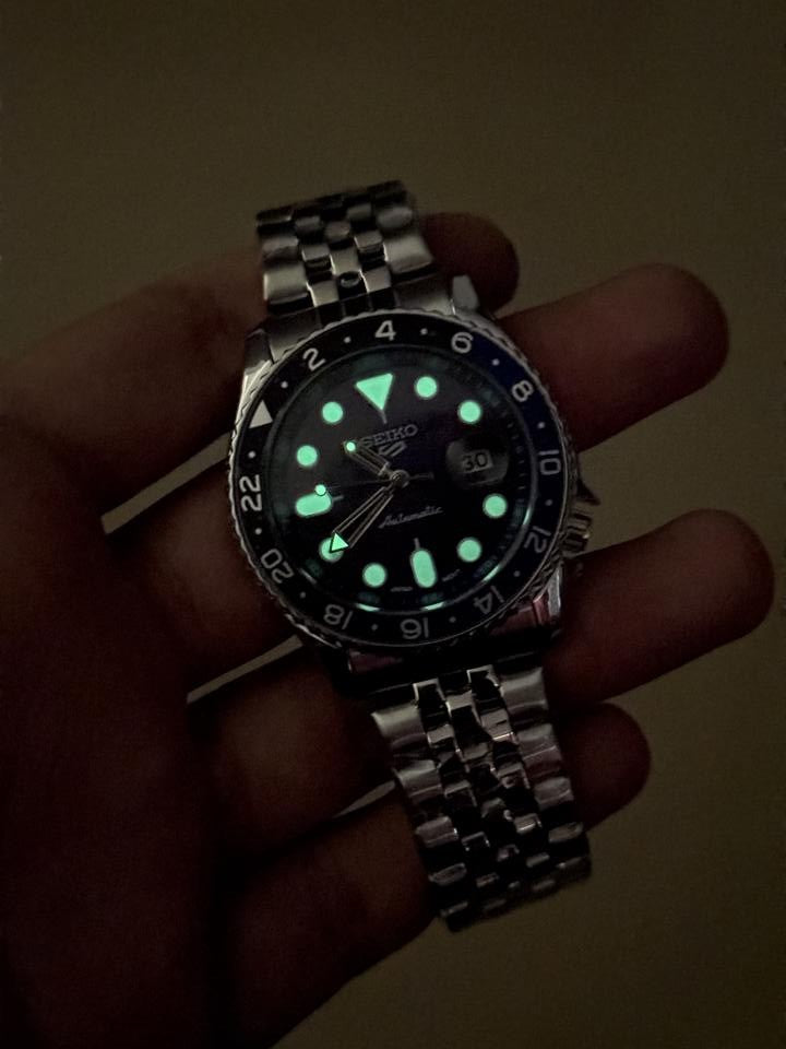 Seiko 5 Sports Premium Black W351