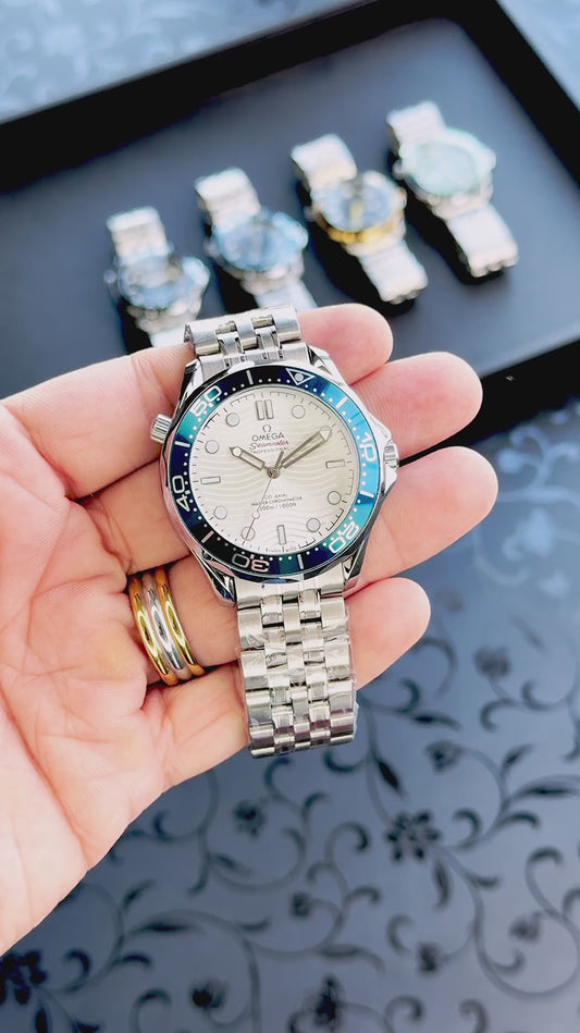 0MEGA_AUTO_SILVER_WHITE