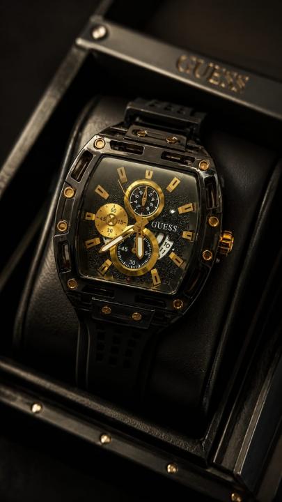 GUES S WATCH WHITE GOLD NEW EDITION 552