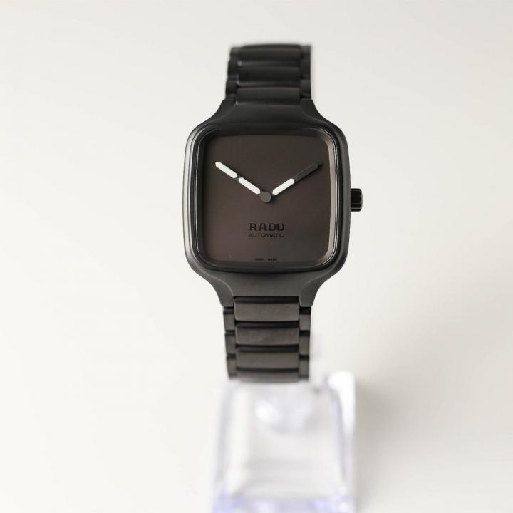 Rad_o True Square Quartz