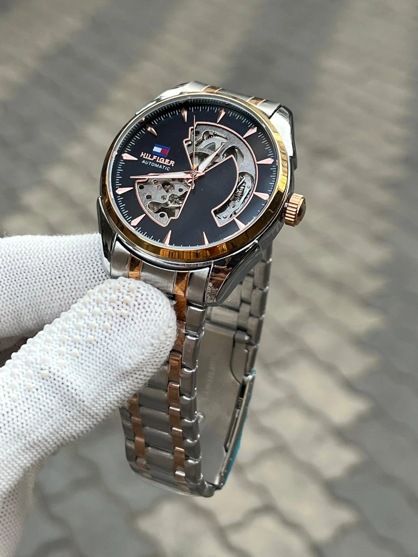 ToMmy Hilf_!ger Automatic Two Tone Black