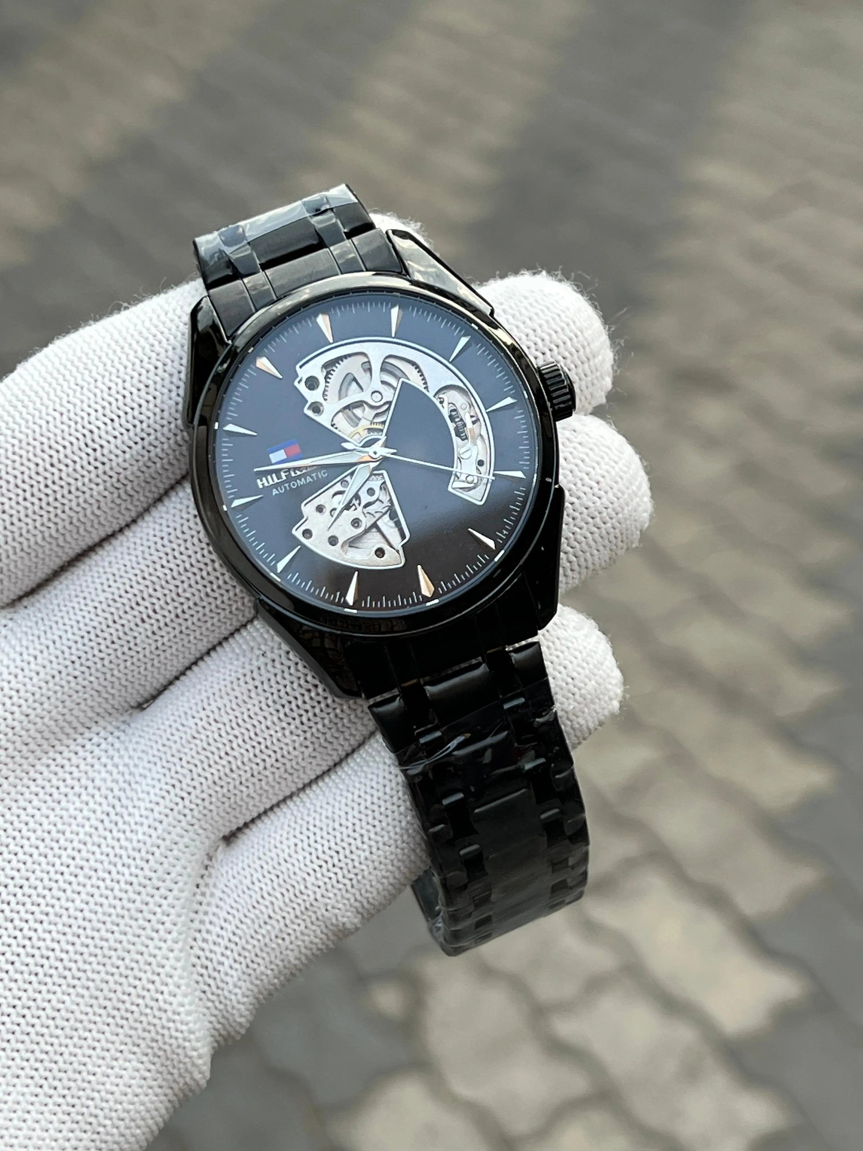 Tomm_y Hilfiger Automatic Skeleton Black