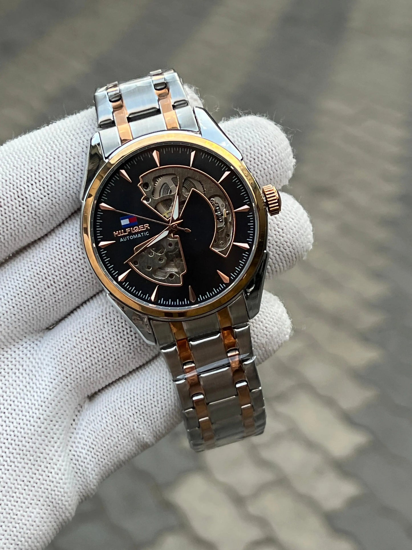 ToMmy Hilf_!ger Automatic Two Tone Black