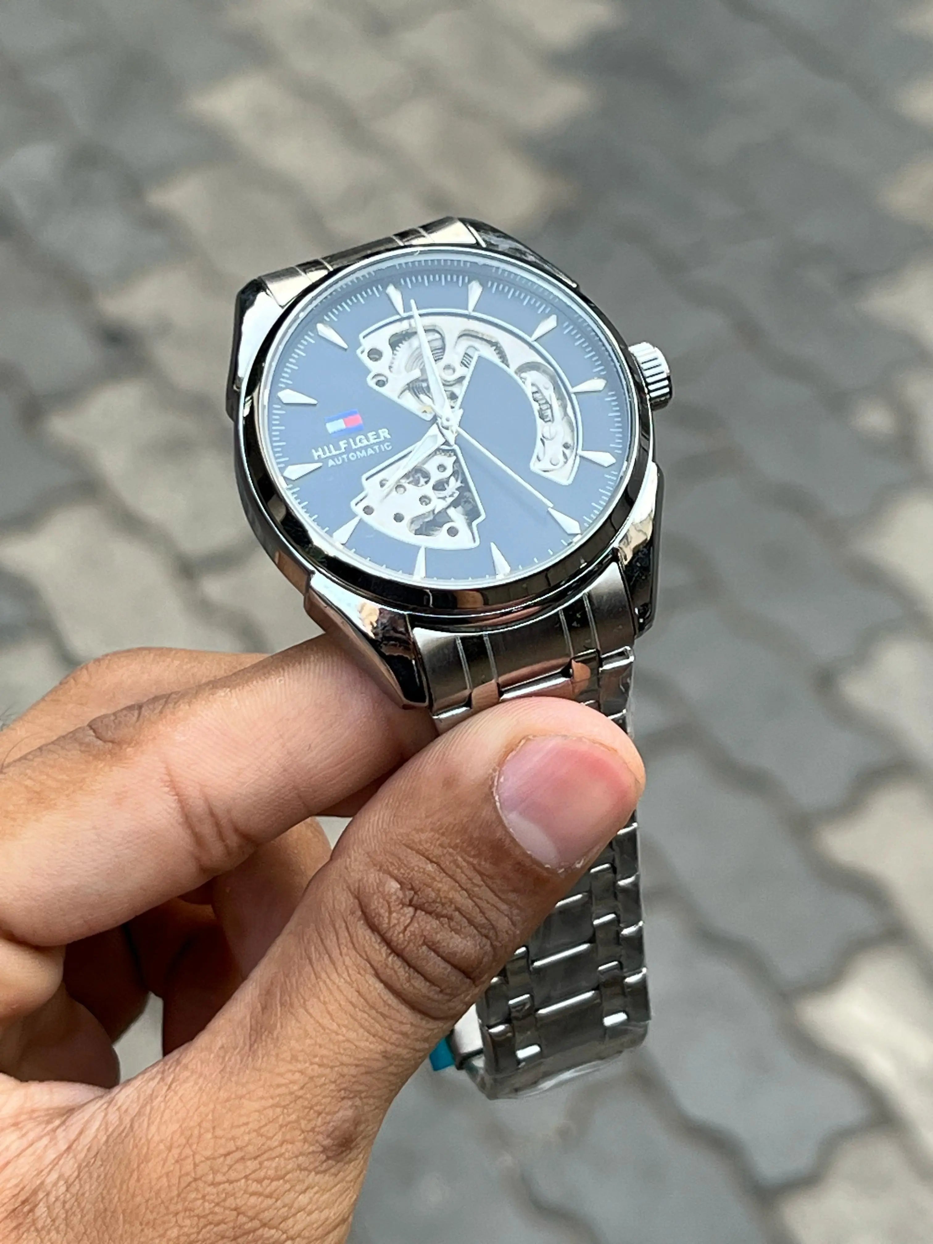 To_Mmy Hilf-iger Automatic Silver Black