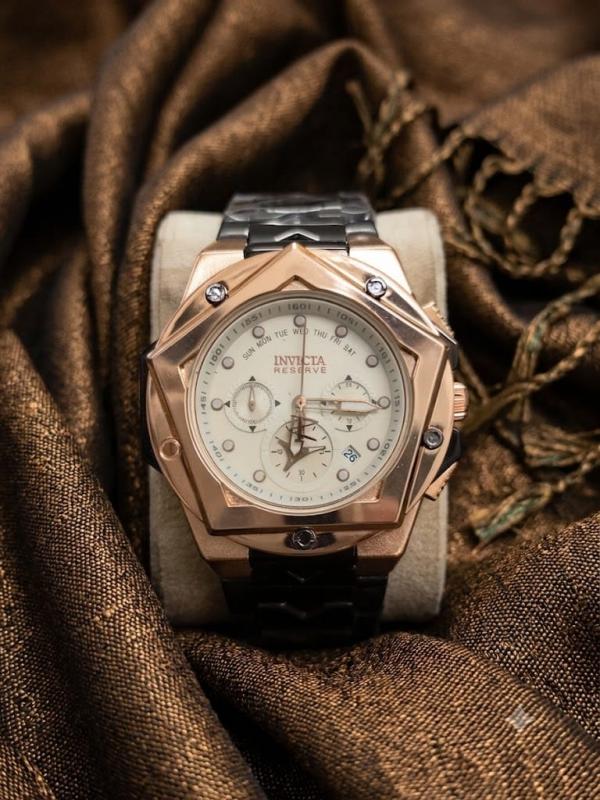 INVICTA AVIATOR MENS WATCH