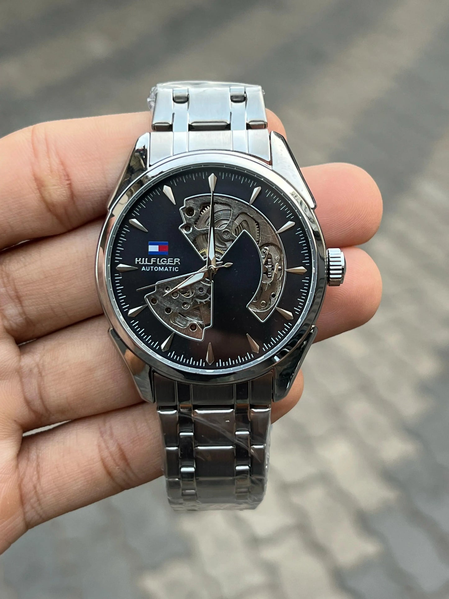 To_Mmy Hilf-iger Automatic Silver Black
