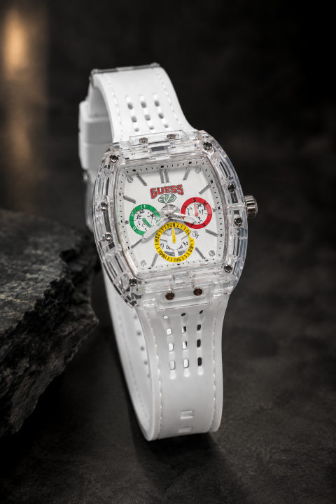 GUES S WATCH WHITE NEW EDITION 547