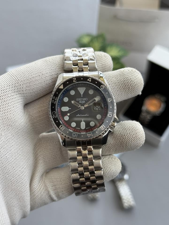 Seiko Sports Premium Grey W355